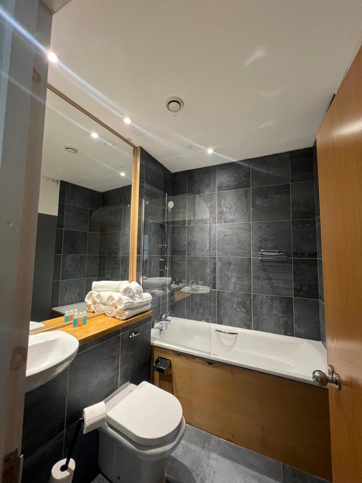 Super Prime City Centre Modern 3 Bed Apartment Liverpool Exterior photo